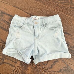 Abercrombie & Fitch Light Blue girls size 13/14 Shorts in great condition